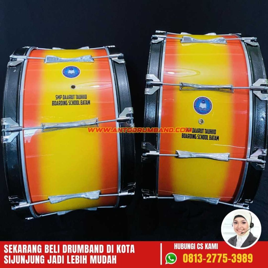 Perlengkapan Drumband Anak SD di Sijunjung, Sumatera Barat (2)